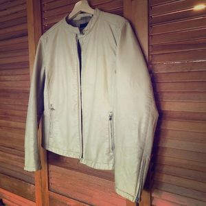UNIQLO cream faux leather jacket EUC